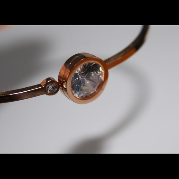 Bracelet - Picture 2 of 9